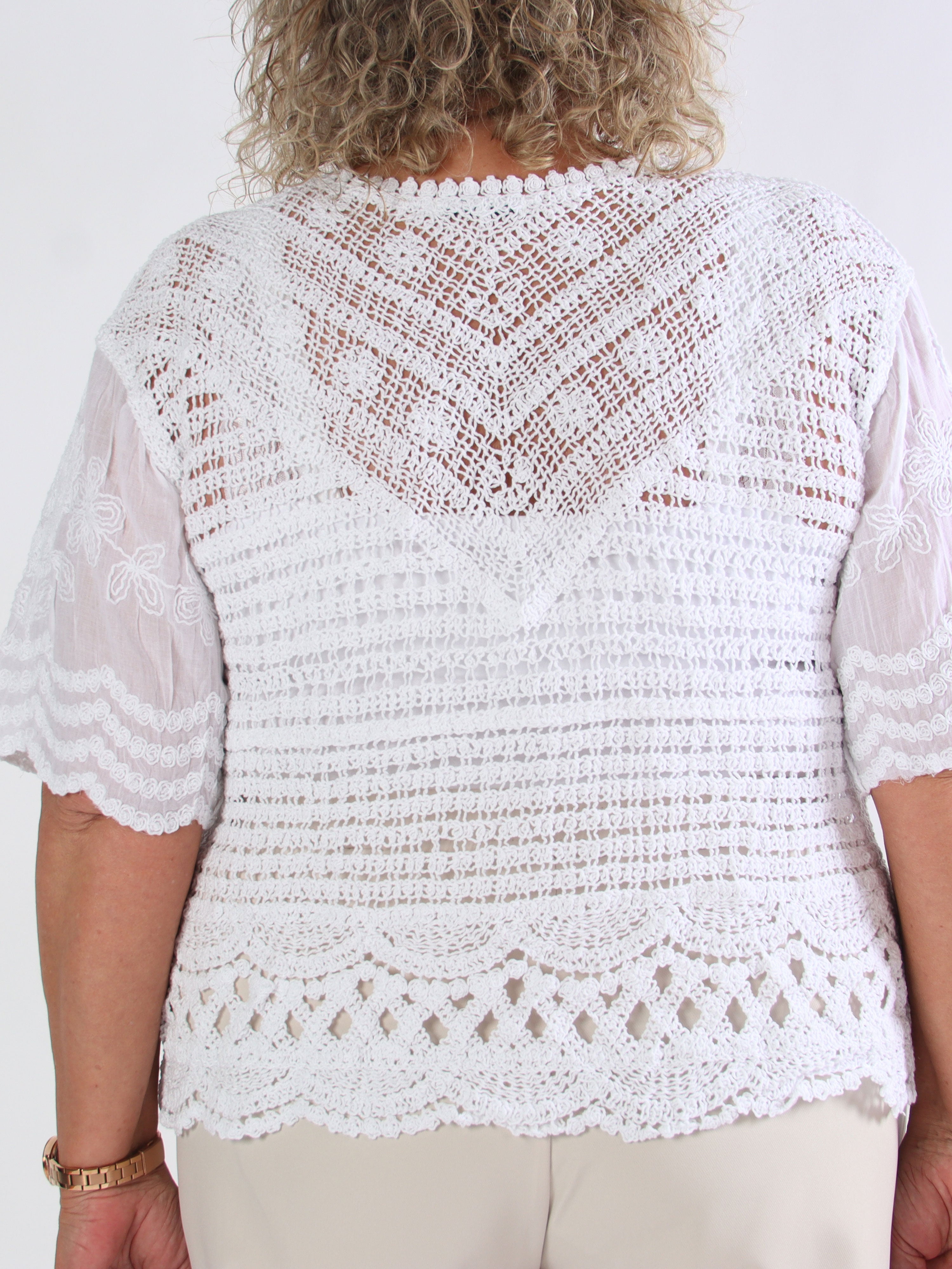 Agnes - Kort hæklet plus size cardigan i bomuld